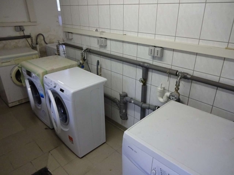 Vermietete 2-Raum DG-Wohnung mit Balkon und Stellplatz in Marienthal! - Waschmaschinenraum (3659)