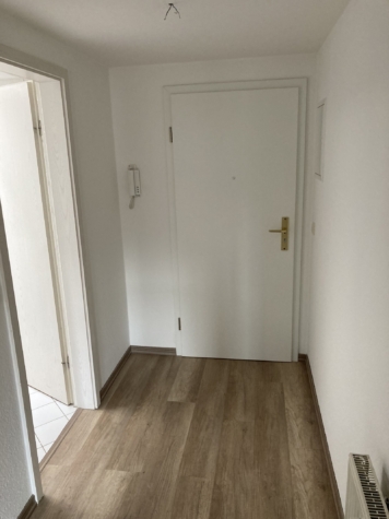 Helle, moderne 2-Raumwohnung in Innenstadtlage! - Flur (9714)