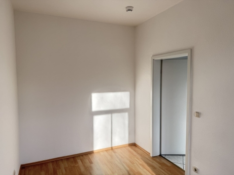Zentrumsnahe 2-Raumwohnung mit Balkon! - Schlafzimmer (7616)