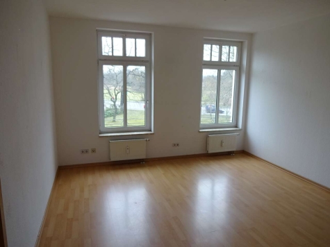 Vermietete 2-Raumwohnung mit kleiner EBK und Stpl. in Stadtvilla! Zentrumsnah; Nähe Schwanenteich! - Wohnzimmer (4121)
