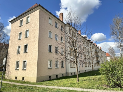 Vermietete 3-Raumwohnung mit Balkon und Tageslichtbad in Zwickau! - Außenansicht (6573)