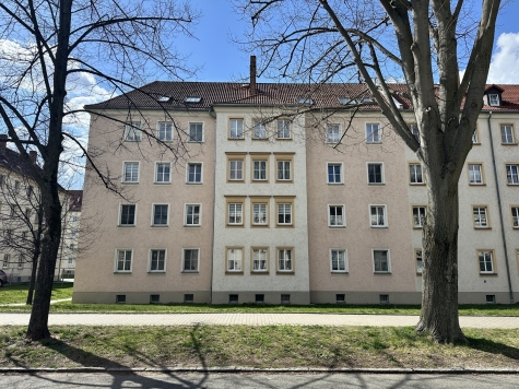 Vermietete 3-Raumwohnung mit Balkon und Tageslichtbad in Zwickau! - Außenansicht (6571)