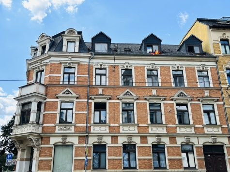 Attraktive 4-Raum-Wohnung mit Balkon, zentrumsnah gelegen und vermietet - Außenansicht (2914)