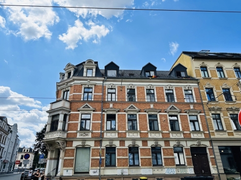 Attraktive 4-Raum-Wohnung mit Balkon, zentrumsnah gelegen und vermietet - Außenansicht (2917)