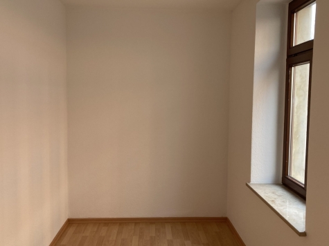 Helle 2-Raum-Wohnung mit Balkon! Unmittelbare Nähe zum Hauptbahnhof! - Schlafzimmer (7141)