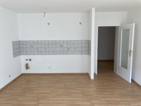 Helle 2-Raum-Wohnung mit Balkon! Unmittelbare Nähe zum Hauptbahnhof! - Küchennische (7137)