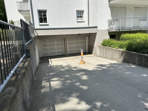 Vermietete Maisonette-WE, Balkon, Tageslichtbad, TG-Stpl. in Auerbach/V.! - Zufahrt zur Tiefgarage (6709)