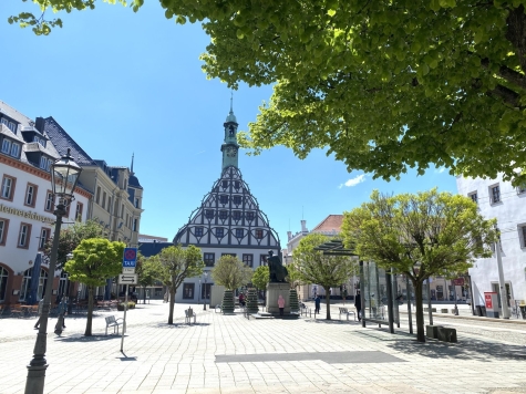Vermietete 2-Raumwohnung mit Wintergarten in Zwickau! - Hauptmarkt mit Theater (6550)