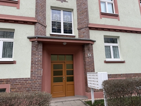 Vermietete 2-Raumwohnung mit Wintergarten in Zwickau! - Hauseingang (6545)