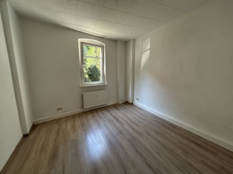 Helle 4-Raumwhg. mit EBK und Balkon in Zwickau! Wallbox für E-Autos am Haus! - Schlafzimmer (9911)