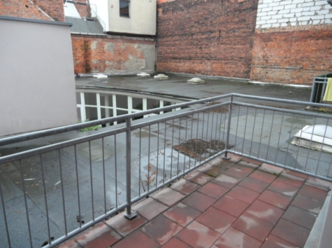 *Ab 1.12.! Zwickau-Innenstadt – Gemütliche 2-Raumwohnung mit Balkon* - Balkon (15123)