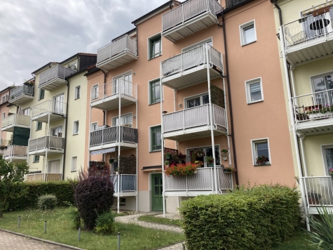 Ab 1.9.26! Helle 2-Raumwohnung mit Balkon u. EBK zur Ablöse in Marienthal nähe HBK! - Balkonanlage (7394)