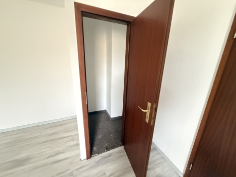 Helle 3-Raum-Wohnung mit Balkon in Zwickau! - Abstellkammer (7043)