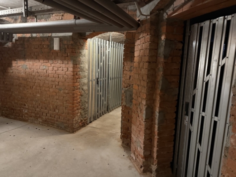 Zentrumsnah! 1,5-Raum-Whg. mit Balkon + Fahrstuhl / rollstuhlgerecht; vermietet! - Keller (9560)