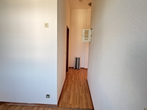 Helle, sanierte 2-Raumwohnung in guter Lage! - Zugang Küche (14552)