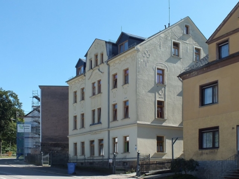 Modernisierte 2-Raum-Wohnung mit Balkon! Denkmalschutz! Leerstehend! - Außenansicht (4655)