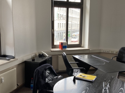 118 qm Büroetage im zentrumsnahen Denkmalschutzobjekt optional mit Einrichtung - Büroraum 1 (125)