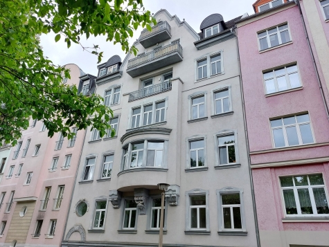 Vermietete 2-Raum-Wohnung mit Balkon und Aufzug! - Außenansicht (912)