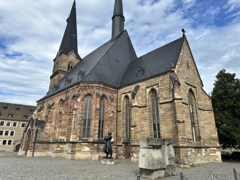 Vermietete 2-Raumwohnung mit Balkon u. Tageslichtbad in Zwickau! - Zwickauer Dom (6824)