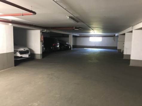 2-Raumwohnung mit Balkon, Fahrstuhl und TG-Stellplatz! Leerstehend ab 1.9.2026 - Tiefgarage (9206)