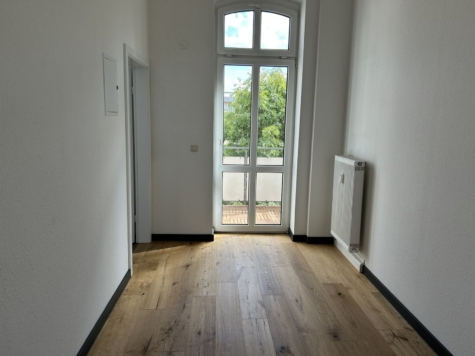 Zentrumsnahe 2-Raumwohnung mit Balkon u. EBK in Zwickau! - Esszimmer, Balkon (14850)