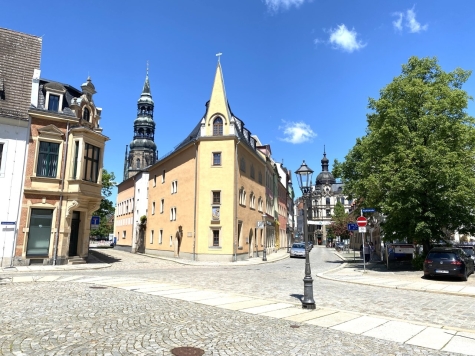 Zwickau-Innenstadt! Helle 2RW im 2. OG, Wintergarten, Laminat, alles fußläufig erreichbar - das "Schiffchen", mittelalterliches Gebäude (4743)