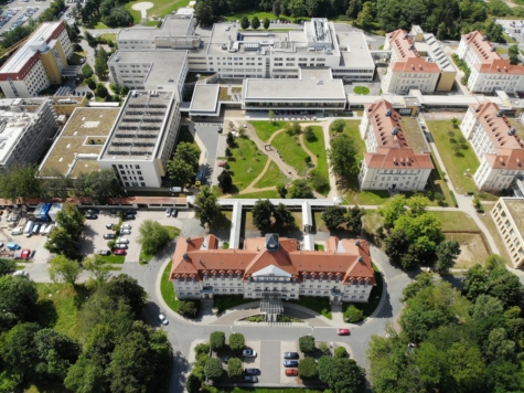 Ab 1.9.26! Helle 2-Raumwohnung mit Loggia & EBK in Marienthal! - Foto: HBK (9484)