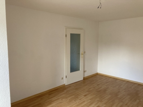 Ab 1.11.! Attraktive 1-Raumwohnung mit Tageslichtbad in Marienthal! Nähe HBK! - Wohn-/Schlafzimmer (11286)