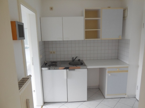 Ab 1.11.! Attraktive 1-Raumwohnung mit Tageslichtbad in Marienthal! Nähe HBK! - Singleküche (11284)