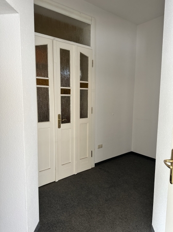 Attraktive Gewerbeeinheit in Zwickau-Nordvorstadt! - Eingang Treppenhaus (5821)