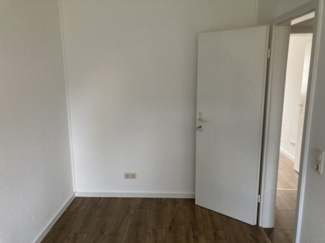 Fraureuth: *Schöne 3-Raumwohnung mit Balkon und Carport-Stellplatz optional!* - Kinderzimmer (14691)