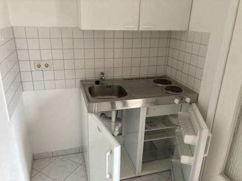 Ab 1.10.! Helle 1-Raumwohnung mit Singleküche und Balkon in Marienthal! - Singleküche (10015)