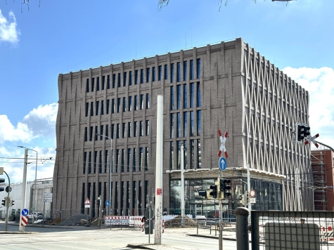 Perfekt für studentisches Wohnen in der Hochschulstadt Zwickau – Großes Potenzial in 1A-Lage - WHZ Neues Technikum (7706)