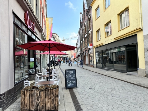 Perfekt für studentisches Wohnen in der Hochschulstadt Zwickau – Großes Potenzial in 1A-Lage - Ladenstraße Richtung Hauptmarkt (7659)