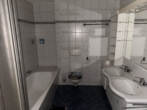Bad mit Wanne & Dusche