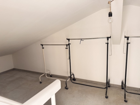 *Renovierte 4-Raum-Maisonettewhg. mit Balkon und EBK! Zentrumsnah!* - Abstellraum (15107)