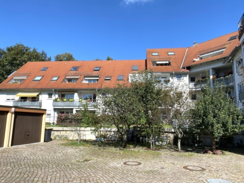 Großzügige 3,5-Zimmer-Maisonettewohnung mit Loggia, TG-Stpl. und 2 Stpl. in Zwickau! - Außenansicht (11656)