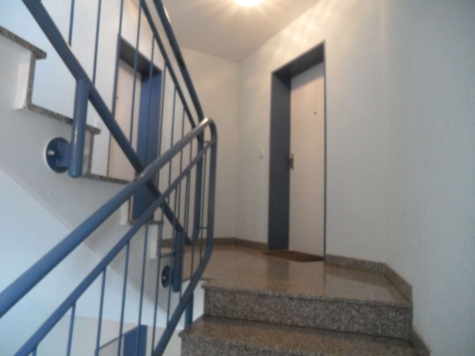 Großzügige 3,5-Zimmer-Maisonettewohnung mit Loggia, TG-Stpl. und 2 Stpl. in Zwickau! - Treppenhaus (11662)