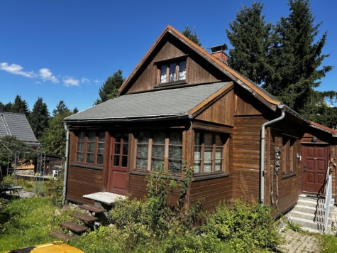 Sanierungsbedürftiges, unberäumtes Ferienhaus mit Garten und Stellplatz in ruhiger Lage! - Außenansicht (9461)