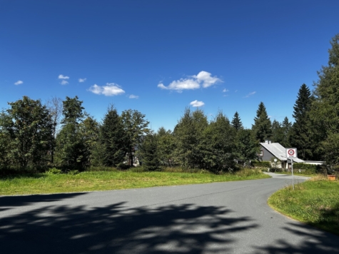 Sanierungsbedürftiges, unberäumtes Ferienhaus mit Garten und Stellplatz in ruhiger Lage! - Umgebung (9474)