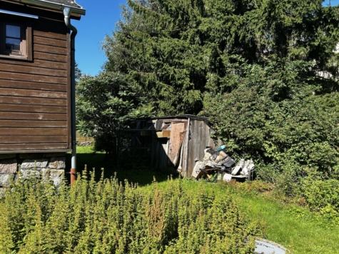 Sanierungsbedürftiges, unberäumtes Ferienhaus mit Garten und Stellplatz in ruhiger Lage! - Garten (9466)