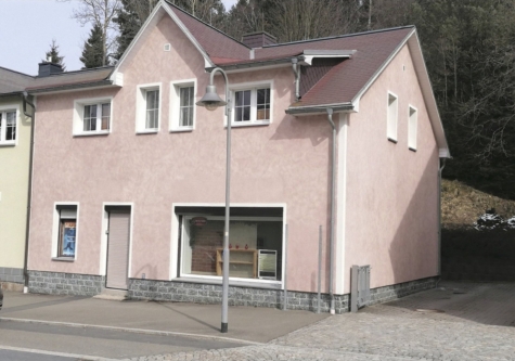 Aus Geschäftshaus wird Traumhaus! Attraktive Immobilie mit Wohnkonzept - Ansicht Titelbild (15452)