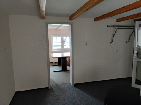 Aus Geschäftshaus wird Traumhaus! Attraktive Immobilie mit Wohnkonzept - Obergeschoss (15468)