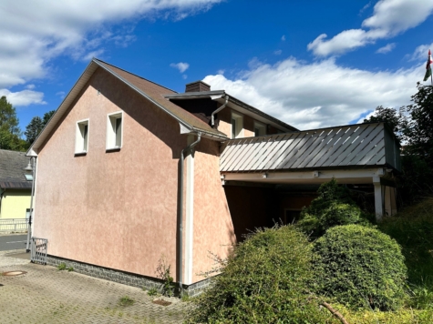 Aus Geschäftshaus wird Traumhaus! Attraktive Immobilie mit Wohnkonzept - Rückansicht (15453)