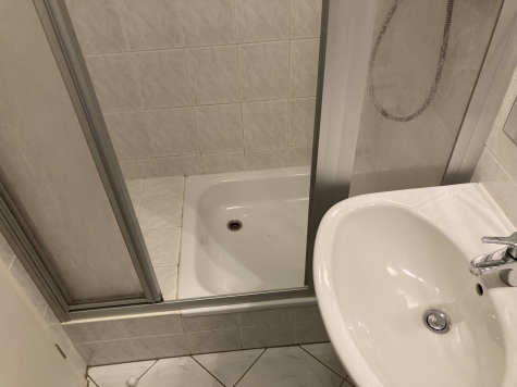 Vermietete 1,5-Raumwhg. mit Balkon in Marienthal – Nähe HBK! - Bad mit Dusche (6753)