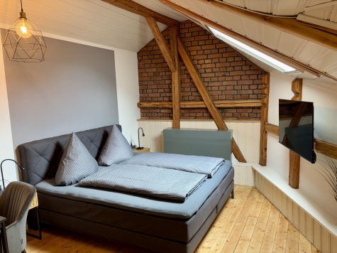 Einzigartiges Anwesen mit Wohnhaus, Gewerbeflächen, Ferienwohnungen und großem Naturareal! - Ferienwohnung (5783)
