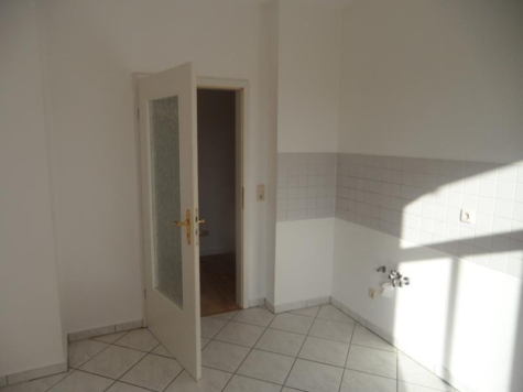 Helle 2-Raum-Wohnung mit Südbalkon und Stellplatz! Vermietet! - Küche, gefliest (9272)