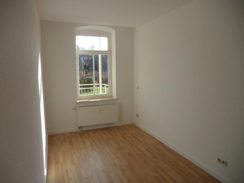Helle 2-Raum-Wohnung mit Südbalkon und Stellplatz! Vermietet! - Schlafzimmer (9270)
