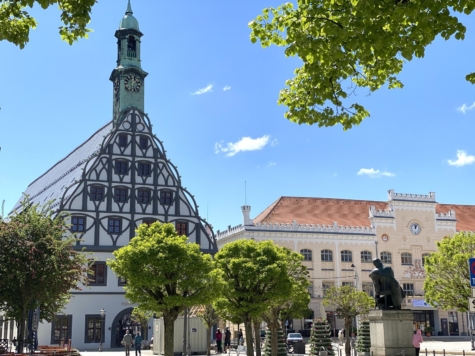 Vermietete 4-Raum-Maisonette-WE! 2 Balkone, Stellplatz, Tageslichtbad! - Zwickauer Theater (9449)