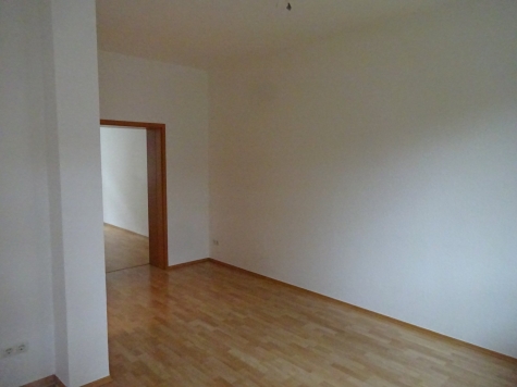Zentrumsnahe 2 Raumwohnung mit Tageslichtbad! - Wohn-/Essbereich (7179)